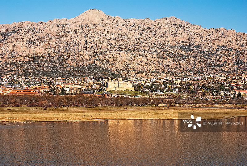 雷阿尔城与城堡图片素材