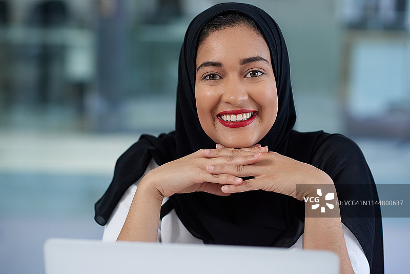 以积极的态度开始工作日图片素材