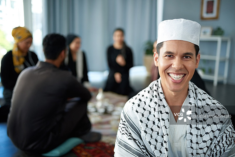 我们充分拥抱我们的文化图片素材