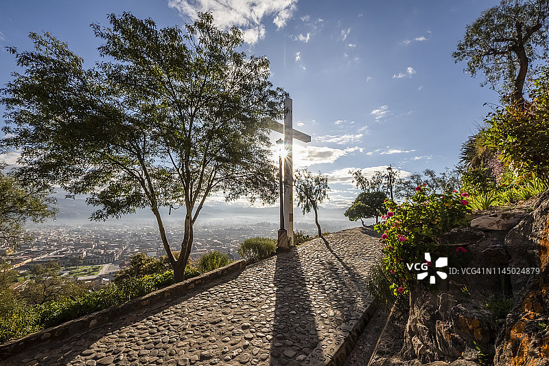 从圣阿波罗尼亚山丘看卡哈马卡图片素材