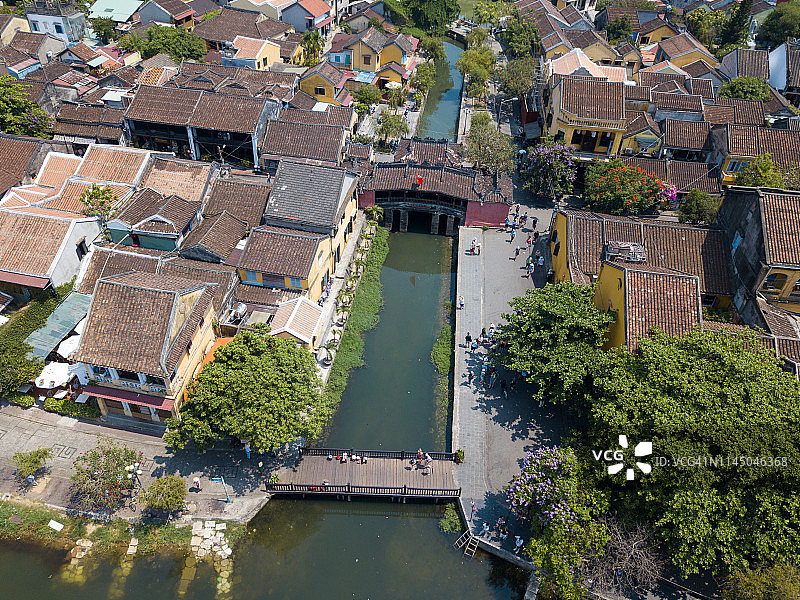 会安市桥梁宝塔鸟瞰全景图片素材