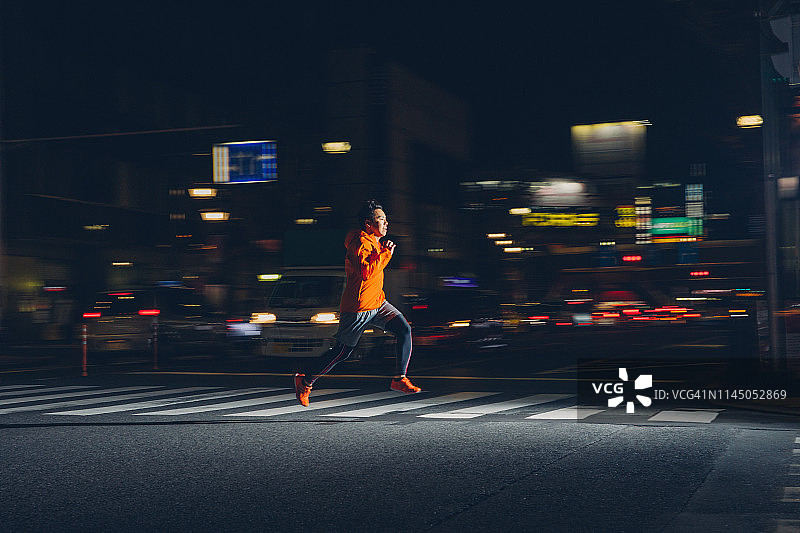 东京夜跑图片素材