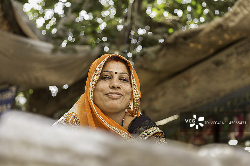 印度街头小贩妇女图片素材