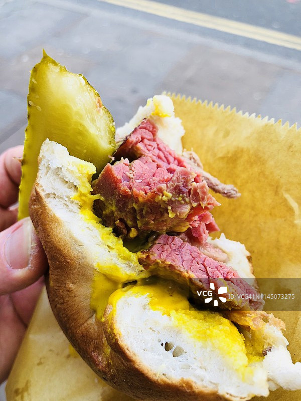 盐牛肉贝果图片素材