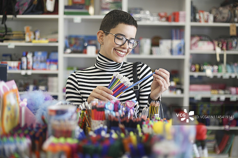 购买学习用品图片素材