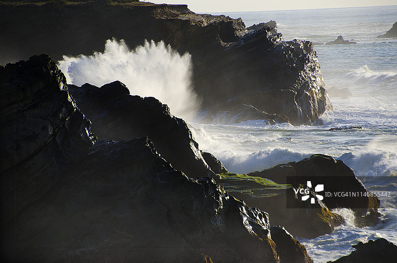 冬季风暴海浪图片素材