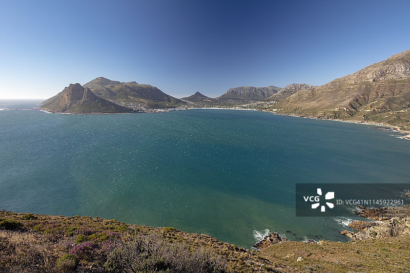 从查普曼峰开车观看豪特湾 - 南非最壮观的驾车路线之一图片素材