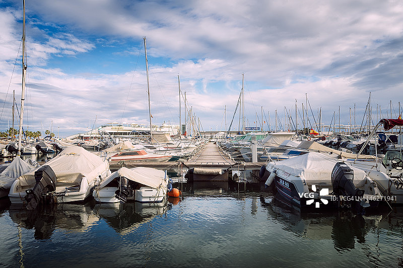 德尼亚港口图片素材