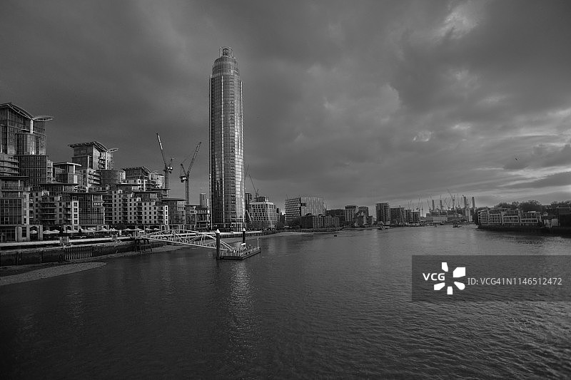 壮丽的日落都市风光图片素材