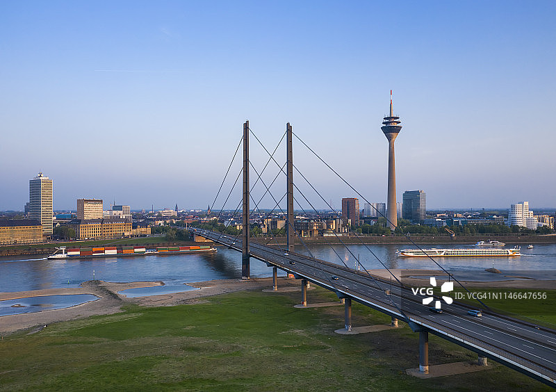 杜塞尔多夫的日落图片素材