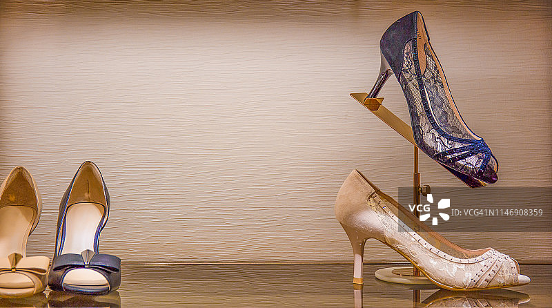 展示中的鞋子图片素材