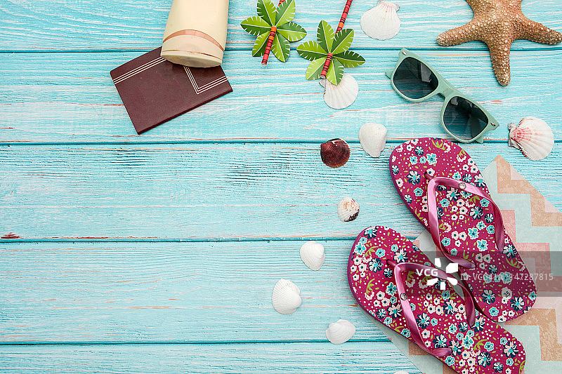 俯视视角：女士夏季用品图片素材