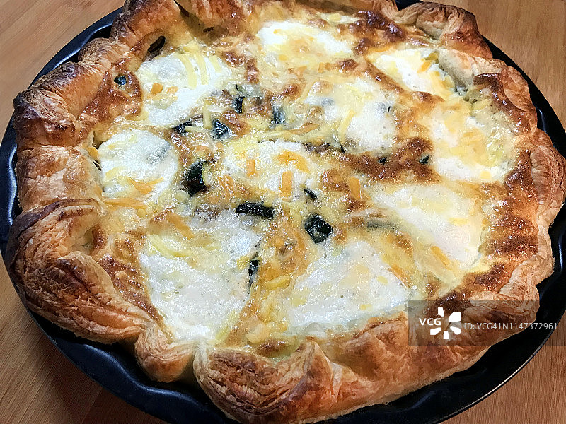 奶酪菠菜乳蛋饼图片素材