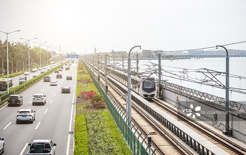 厦门海湾大桥地铁图片素材