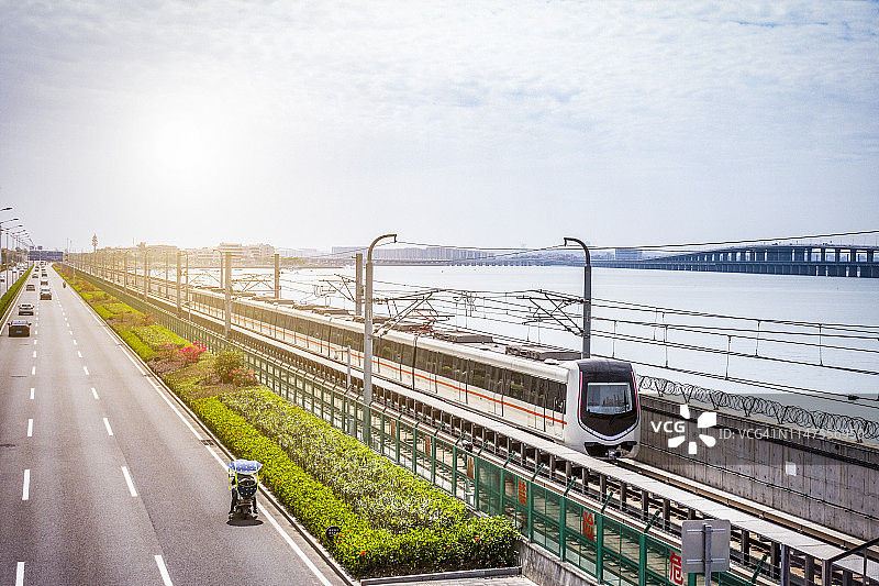 厦门海湾大桥地铁图片素材