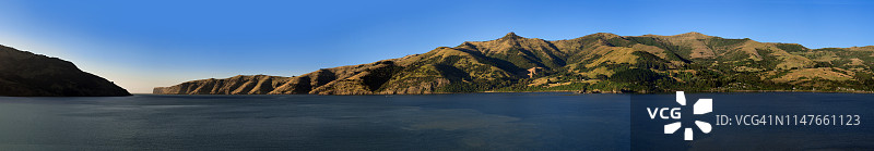 新西兰南岛坎特伯雷班克斯半岛阿卡罗阿的远景全景图片素材