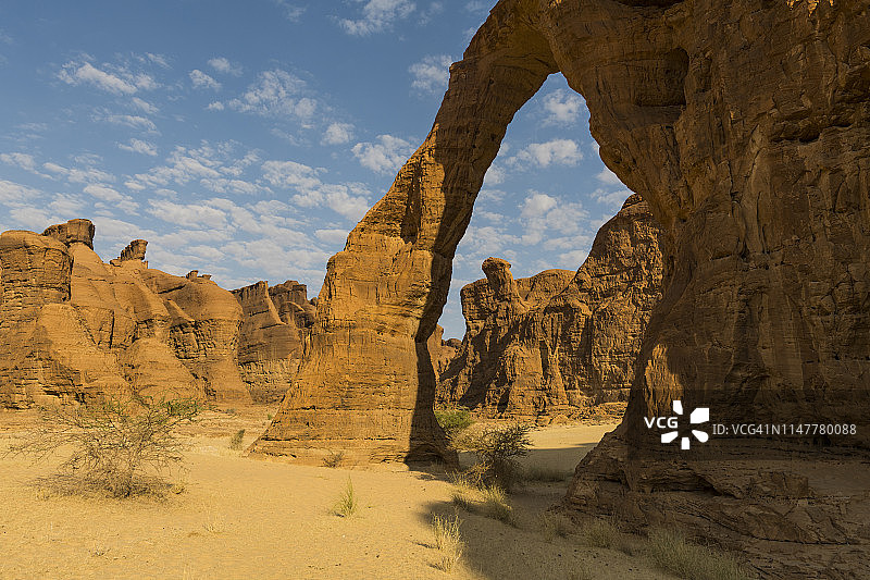 恩内迪高原大象岩，联合国教科文组织世界遗产，非洲乍得恩内迪地区图片素材