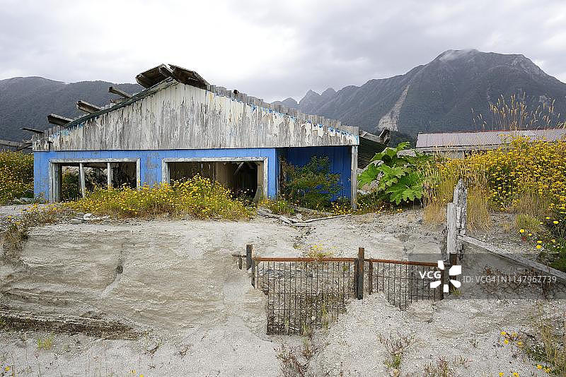 2008年柴滕火山喷发期间被毁房屋，智利，湖大区，巴塔哥尼亚图片素材