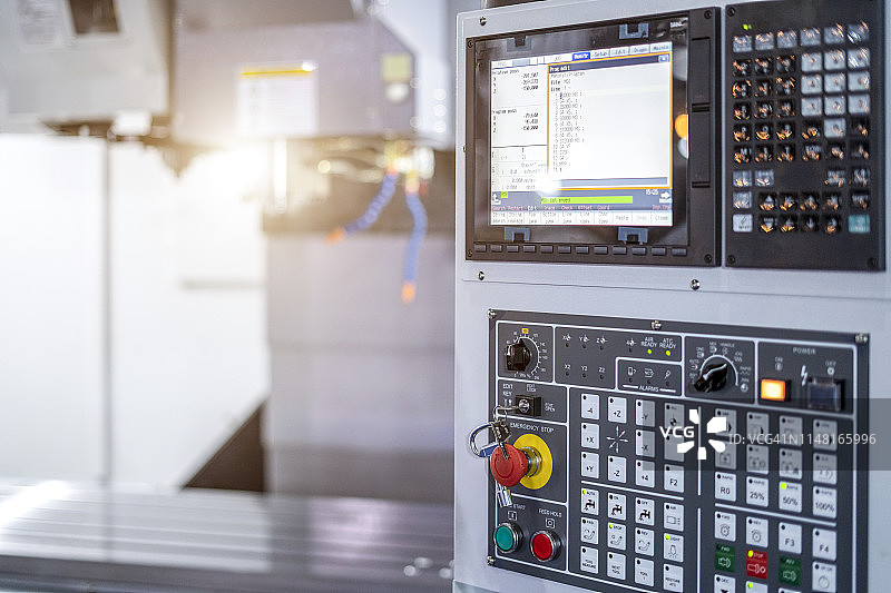 数控转塔冲床钣金加工控制面板图片素材