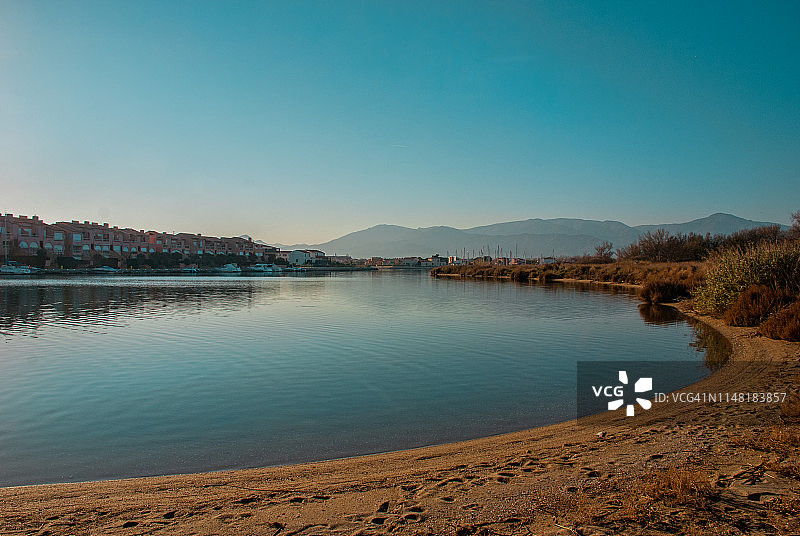 埃姆普里亚布拉瓦码头图片素材