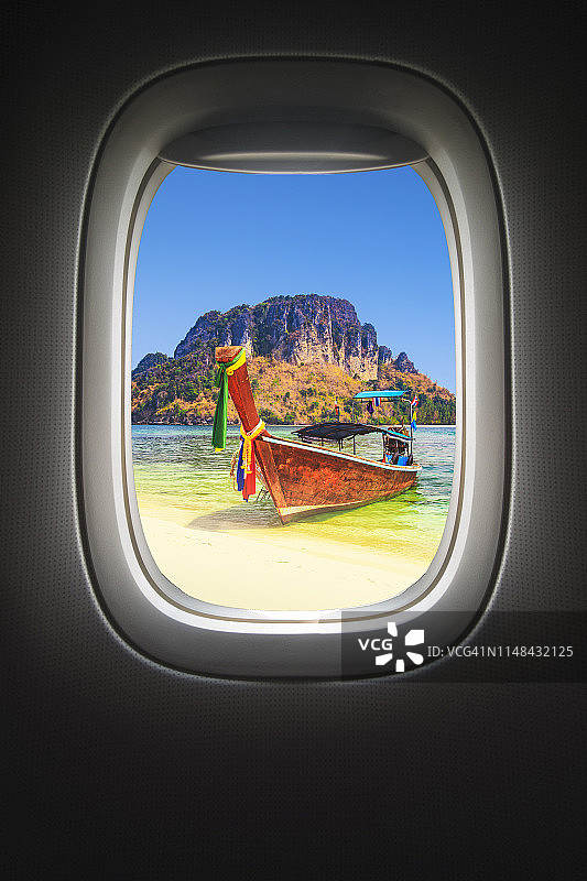 泰国甲米府波达岛的旅游长尾船，飞机框内图片素材