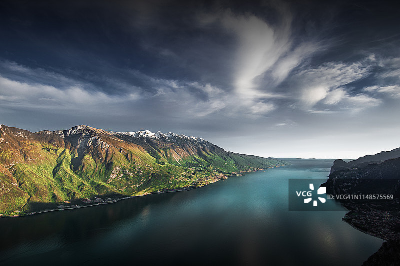 加尔达湖图片素材