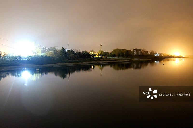 纽约帕奇奥格海湾夜景长曝光图片素材