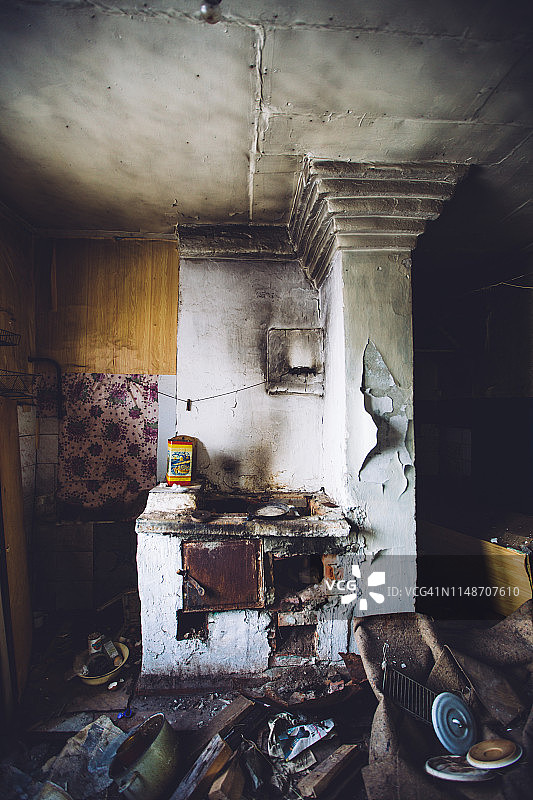 泰里别尔卡老房子里的炉子图片素材