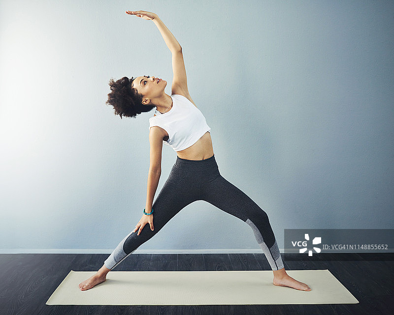 全身瑜伽体验图片素材