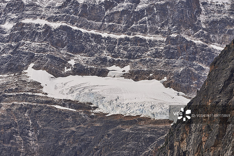 加拿大艾伯塔省贾斯珀国家公园伊迪丝卡韦尔山图片素材