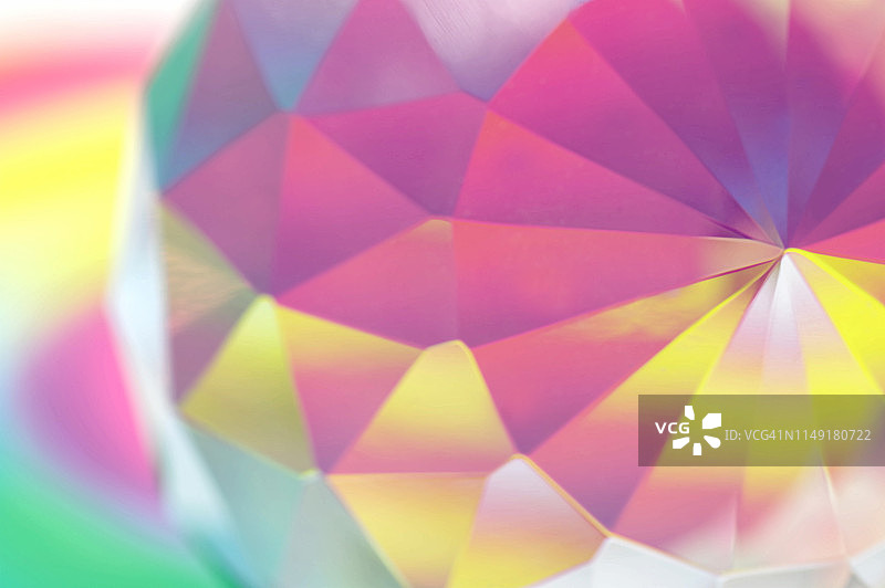 具有柔和光效的多面水晶图片素材