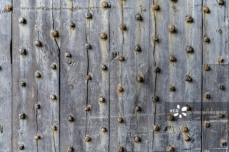 木门和铆钉图片素材