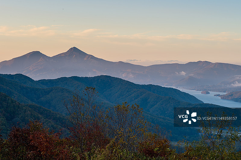 里磐梯的秋日景色图片素材