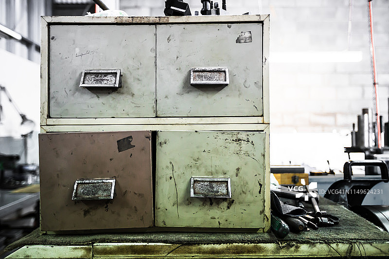 打开的抽屉图片素材