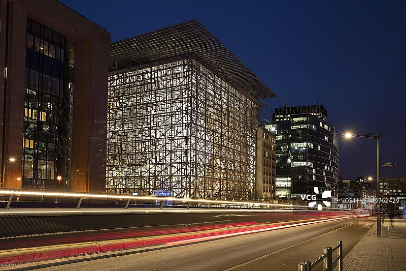 欧洲委员会和欧盟委员会大楼，法律街，布鲁塞尔，比利时图片素材