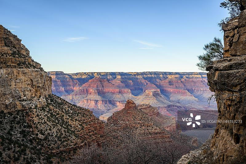 美国亚利桑那州大峡谷国家公园南缘岩石景观图片素材