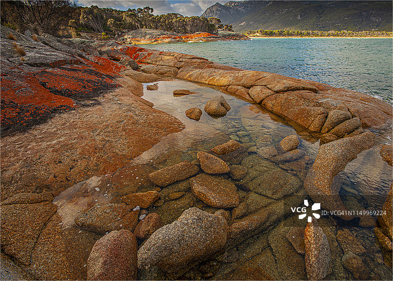 塔斯马尼亚岛弗林德斯岛特劳瑟角海岸线图片素材