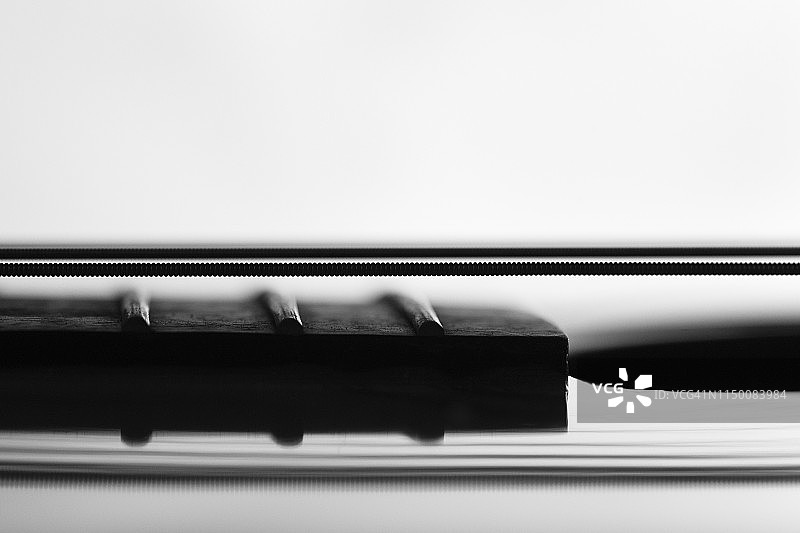 吉他琴弦与指板特写图片素材