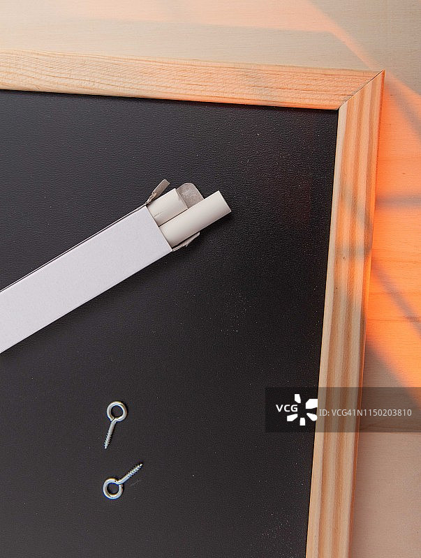 黑板和粉笔图片素材