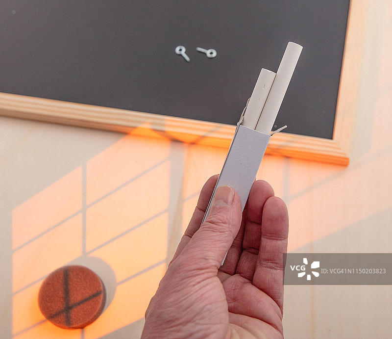 粉笔和黑板图片素材