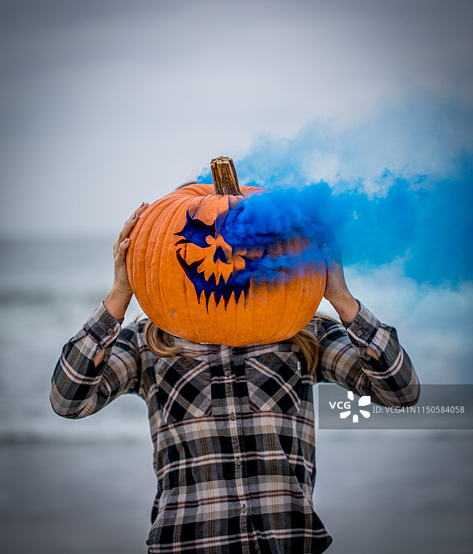 万圣节主题南瓜与烟雾弹图片素材