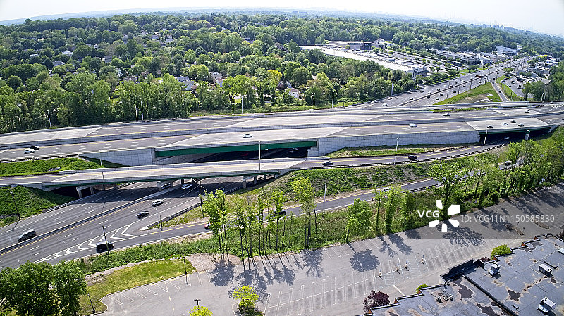 新泽西州帕拉默斯花园州立公园大道立交桥图片素材