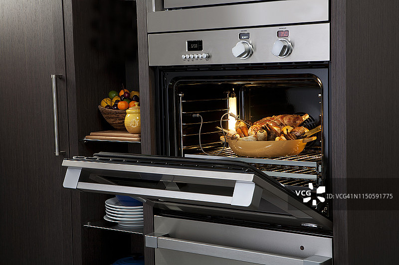 烤箱烤肉图片素材