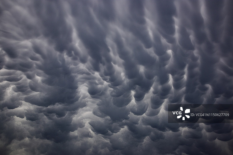 乳状风暴云图片素材