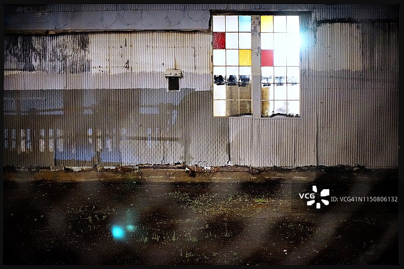 彩色玻璃窗仓库图片素材