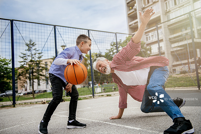 打篮球图片素材