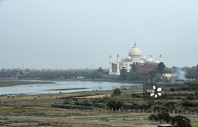 印度阿格拉泰姬陵的莫卧儿帝国建筑之美图片素材