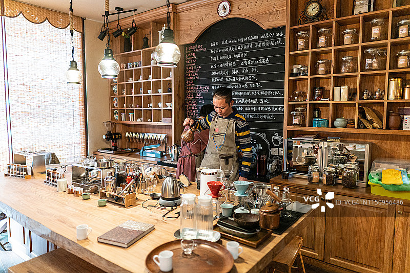 享受他的小生意图片素材