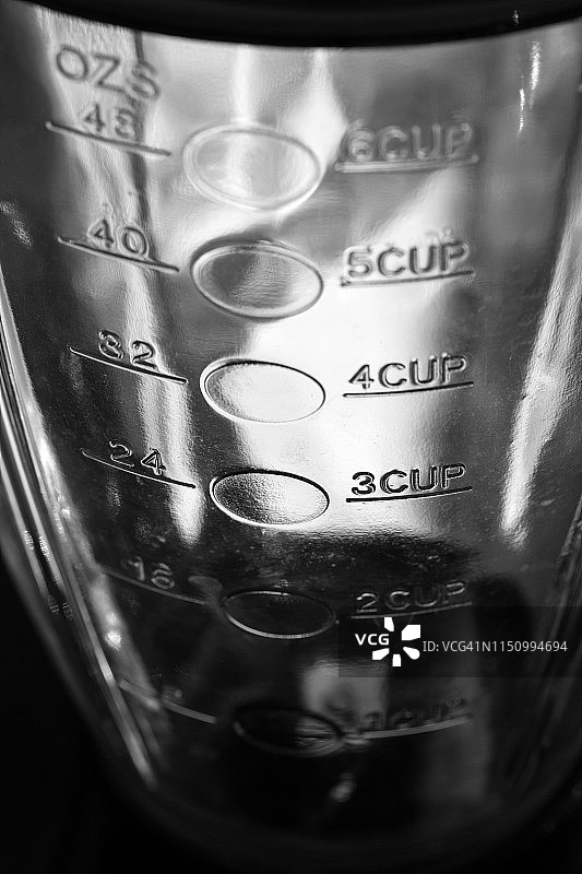 搅拌机玻璃碗图片素材