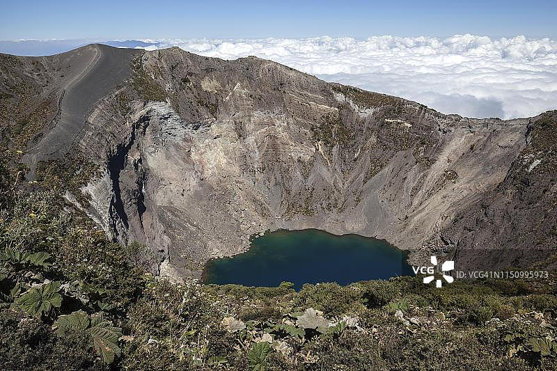 哥斯达黎加伊拉苏火山国家公园主火山口图片素材